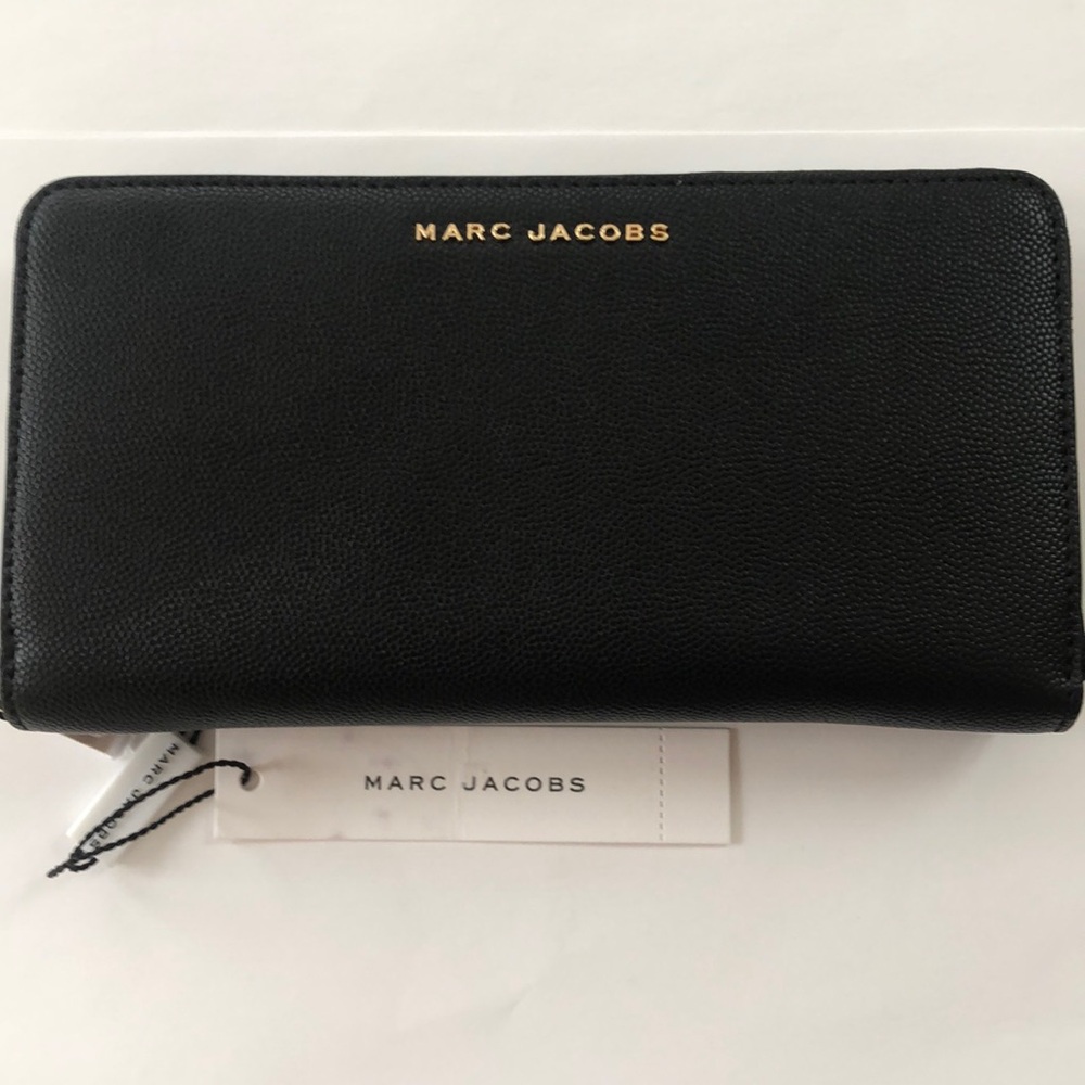 NWT Marc Jacobs Zip Around Large Black Wallet